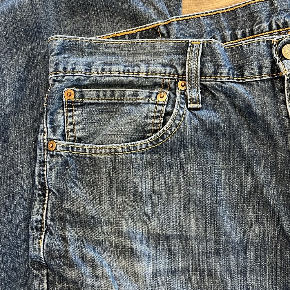 Levi Strauss & Co 527 low Boot Cut Men’s Jeans 36x30 excellent condition - Picture 5 of 10
